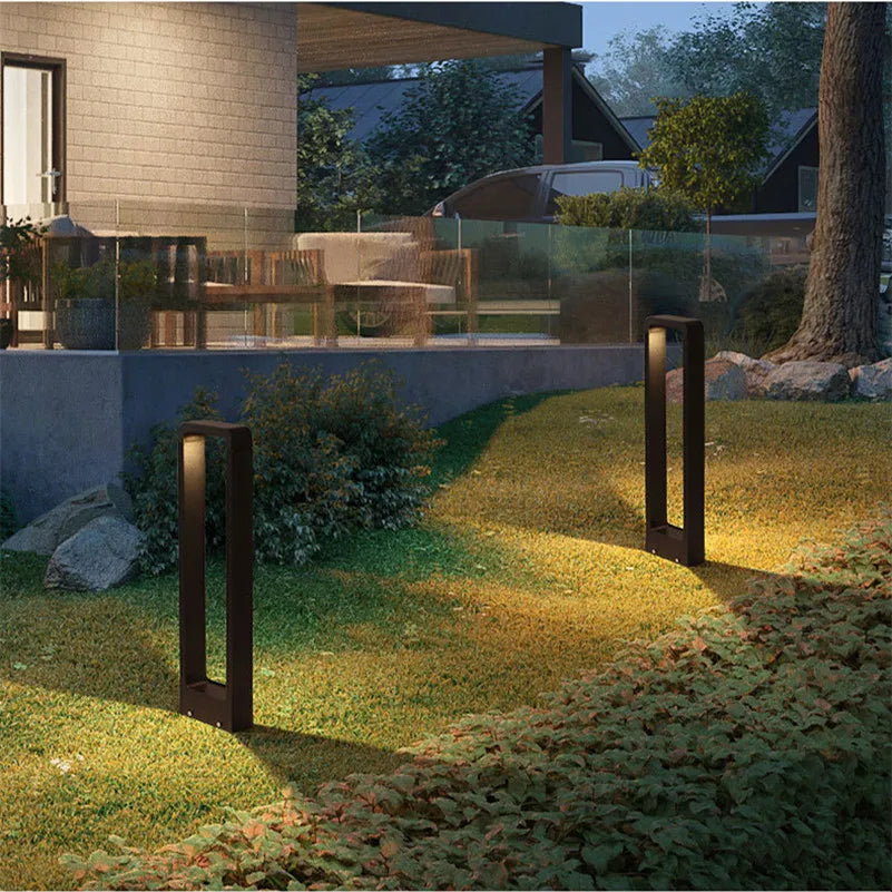 AquaGlow - Waterproof lawn lamp