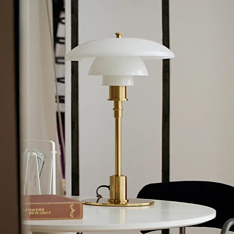 VintageRadiance - LED glass table lamp for reading