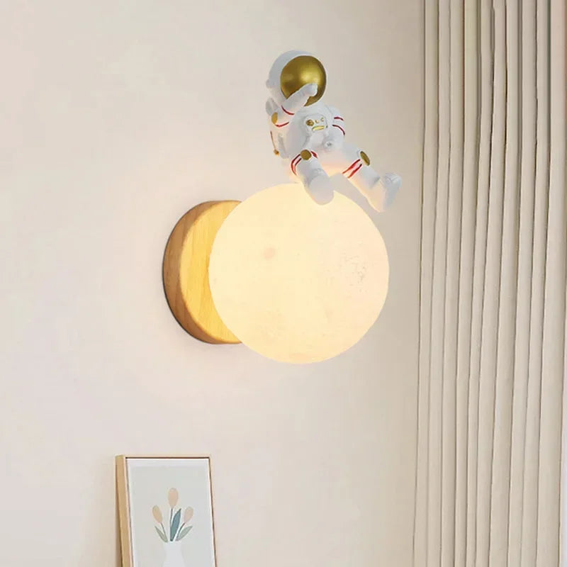 CelestialShine - Moon lamp made of resin