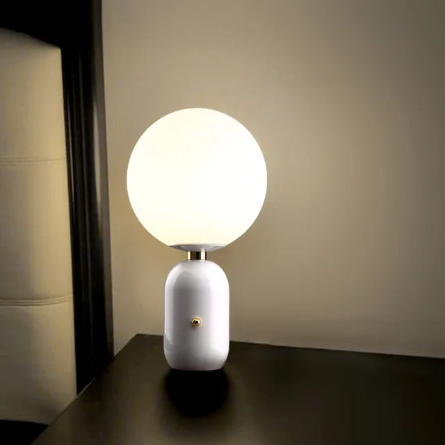 WinterGlo - Nordic design Modern creative table lamp