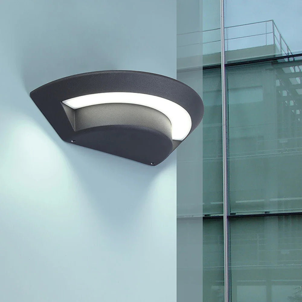 AquaShine - Garden guard light