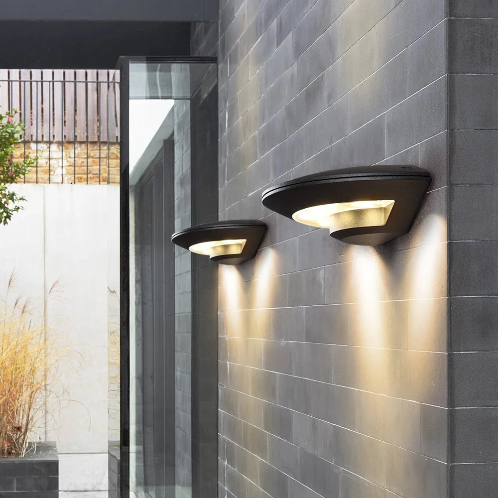AquaShine - Garden guard light