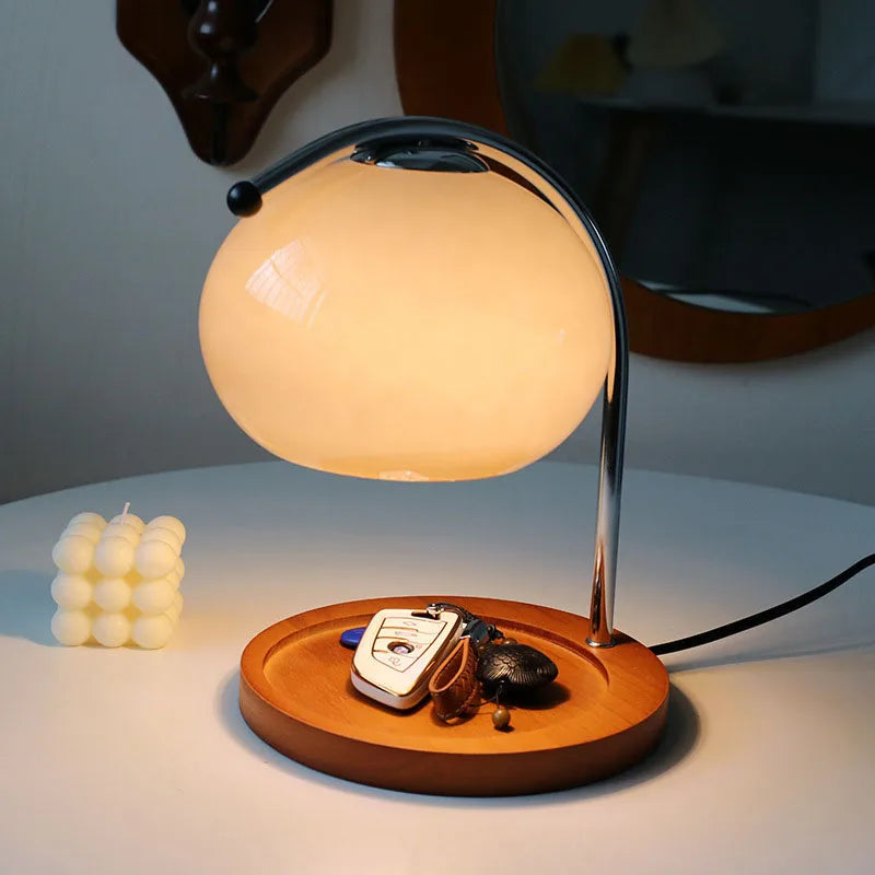 HeritageGlow - Vintage glass table lamp