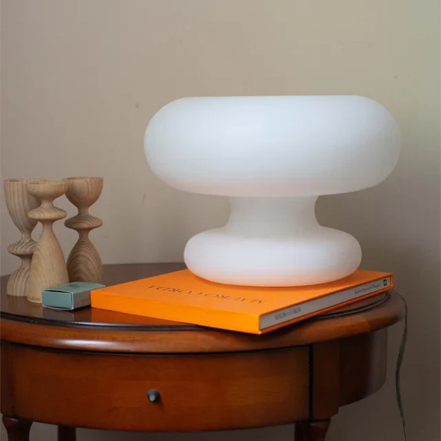 SleekCircle - White glass lamp