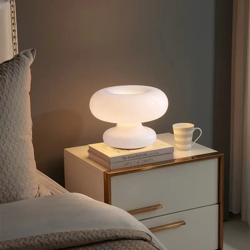 SleekCircle - White glass lamp