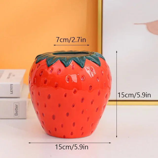 BerryBliss - Ceramic strawberry vase
