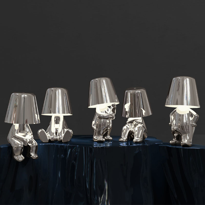 RegalGlow | Golden man table lamp