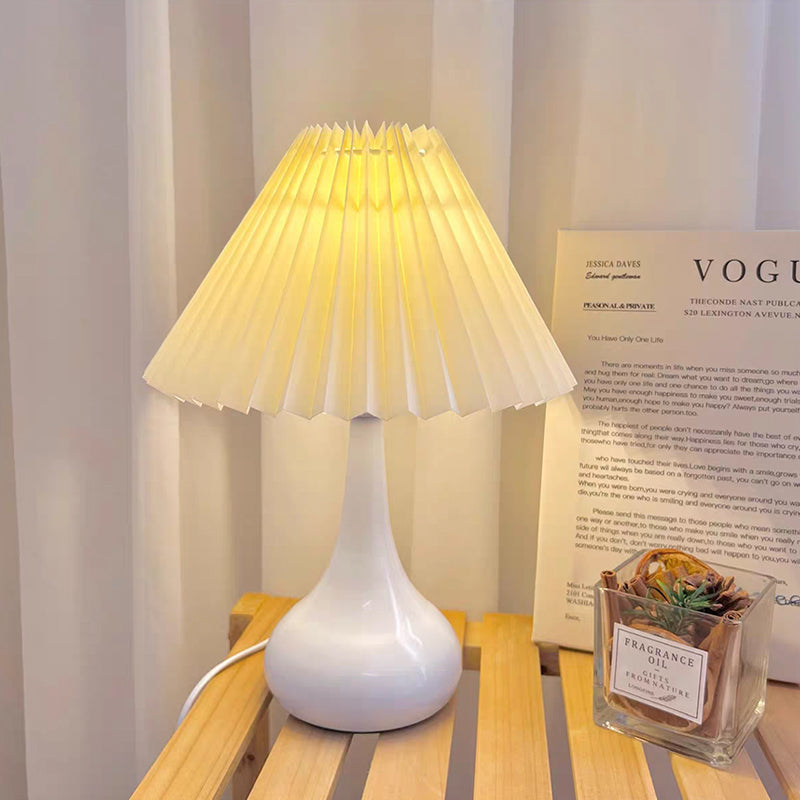 PleatGlow - Nordic lamp