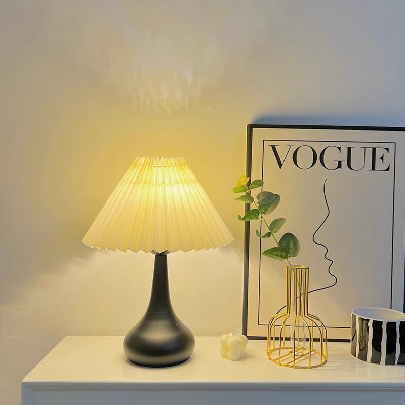 PleatGlow - Nordic lamp