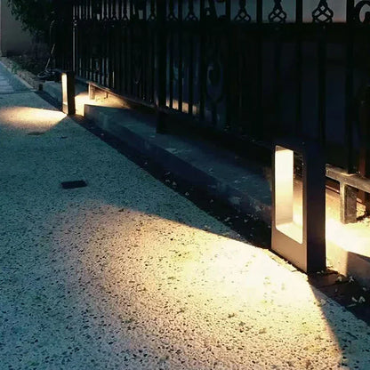 AquaGlow - Waterproof lawn lamp