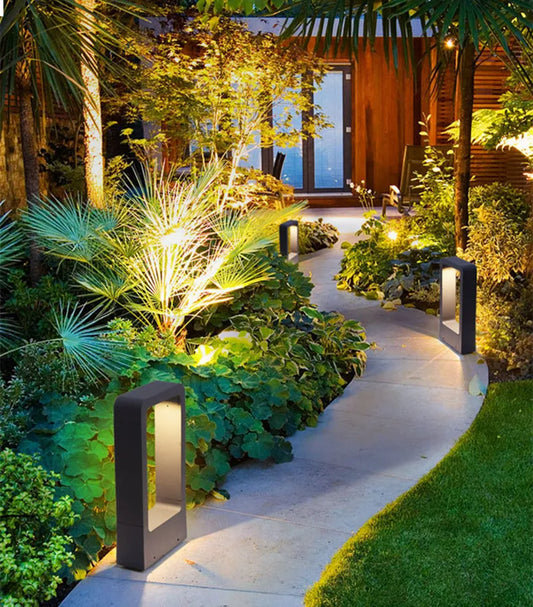 AluGlanz - Modern aluminum column light