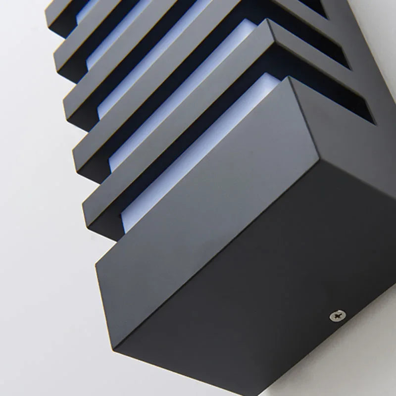 AlumiLuxe - Modern aluminum lamp
