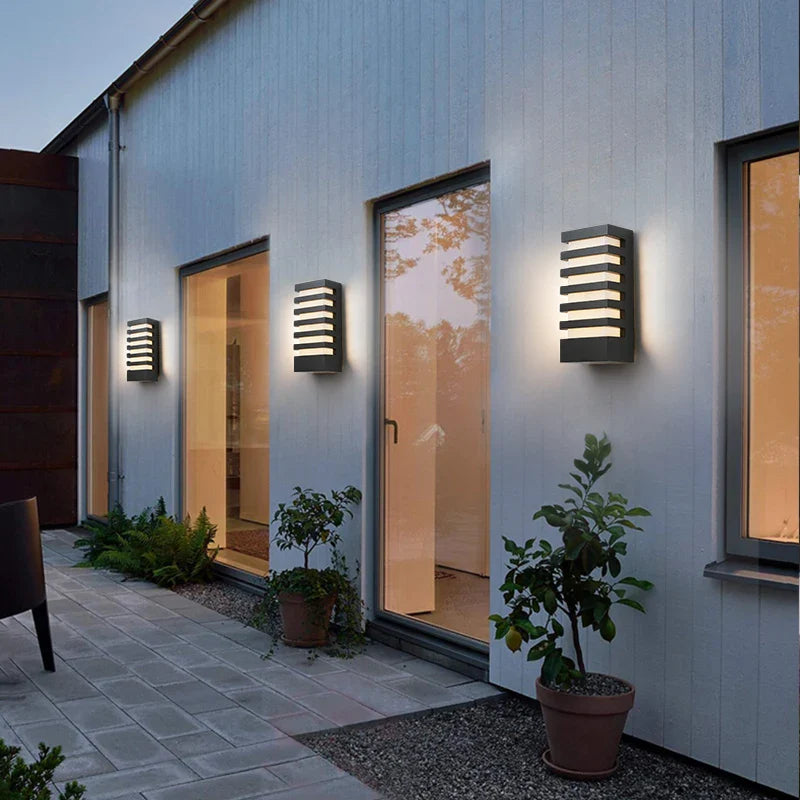 AlumiLuxe - Modern aluminum lamp