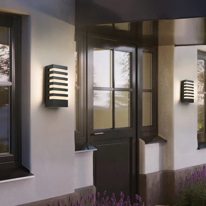 AlumiLuxe - Modern aluminum lamp