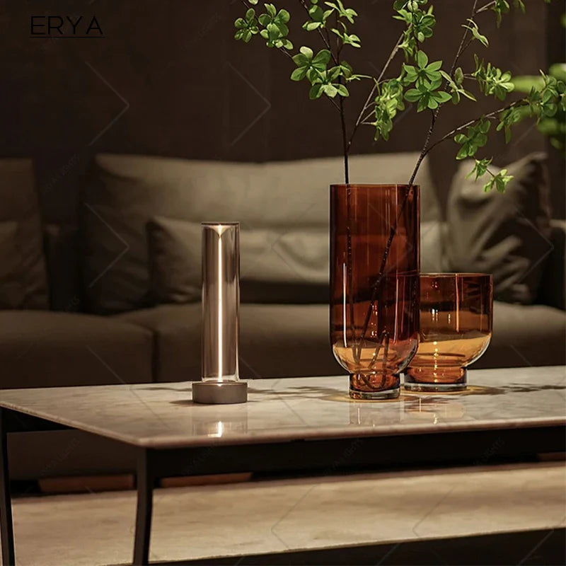 BasicShine - Minimalist table lamp