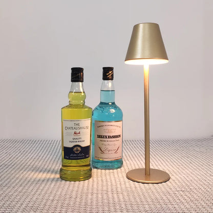 LumiFree - Cordlesstable desk lamp