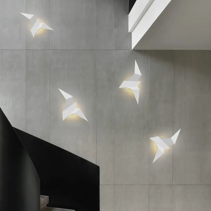 AvianAura - Nordic iron bird sconce