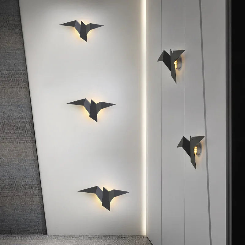 AvianAura - Nordic iron bird sconce