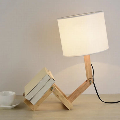CyborgShine - Humanoid table lamp