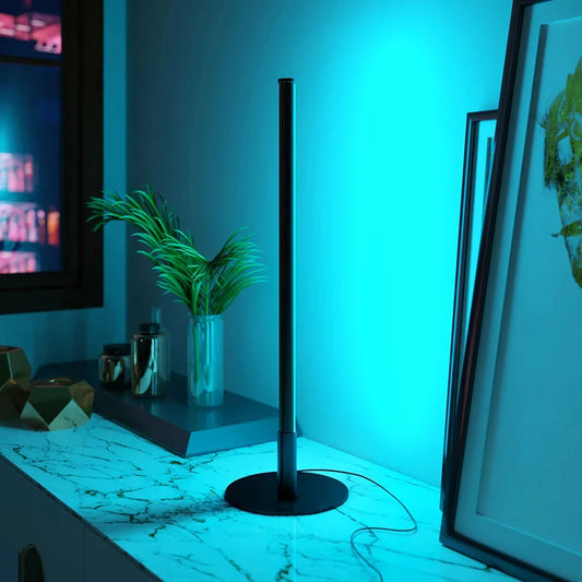 Bulbous Base - Table lamp with round base