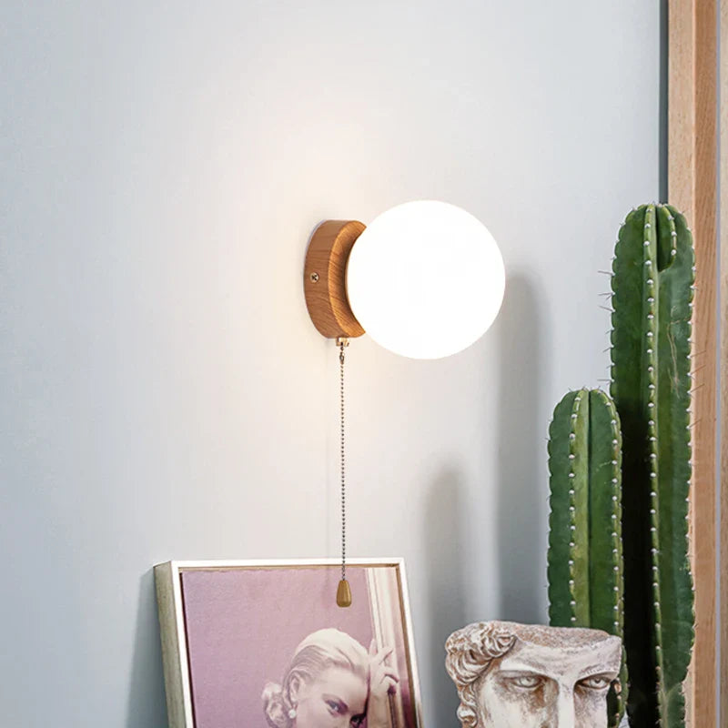 AuraGlimmer - Round wall lamps made of glass