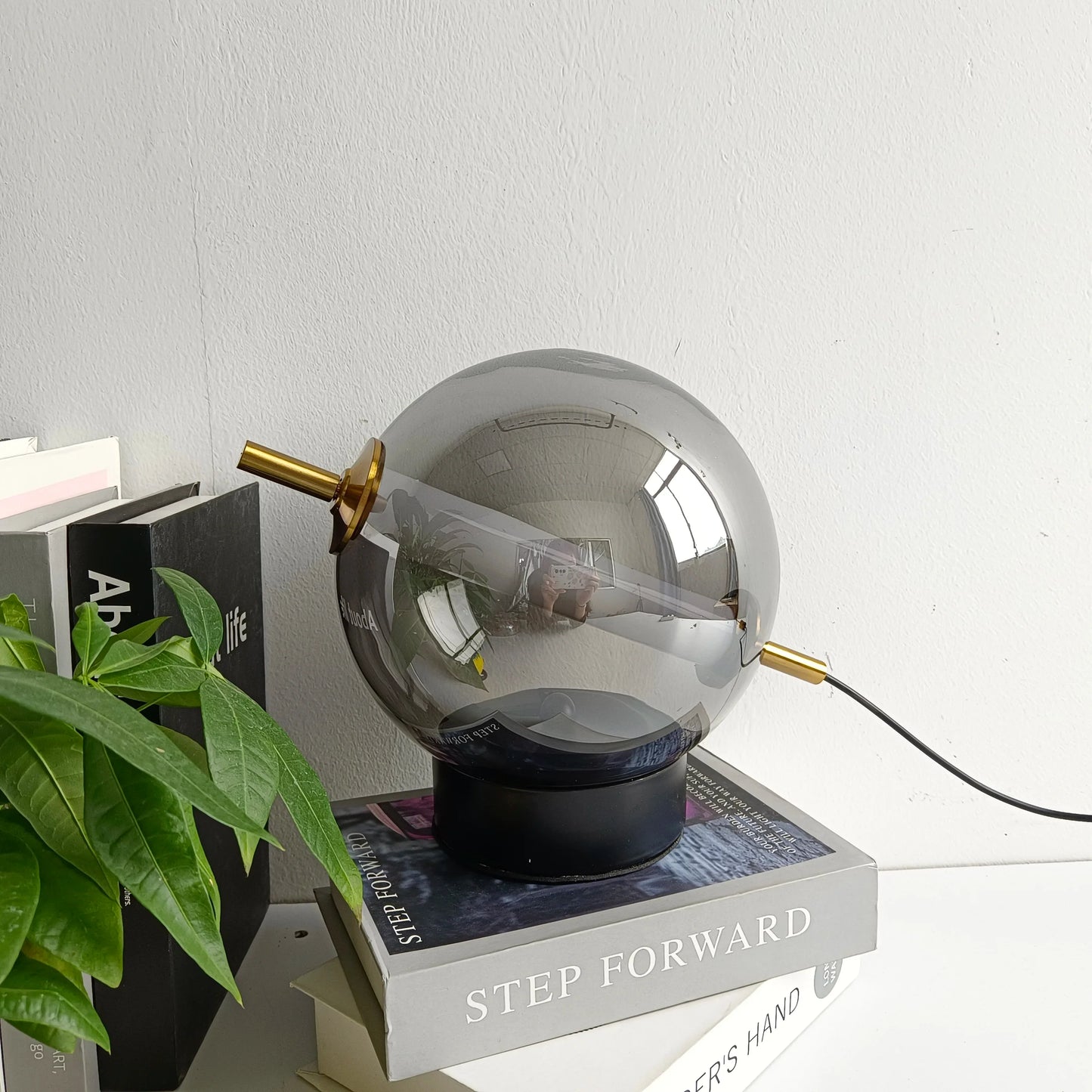 RadiantRevival - Retro glass table lamp
